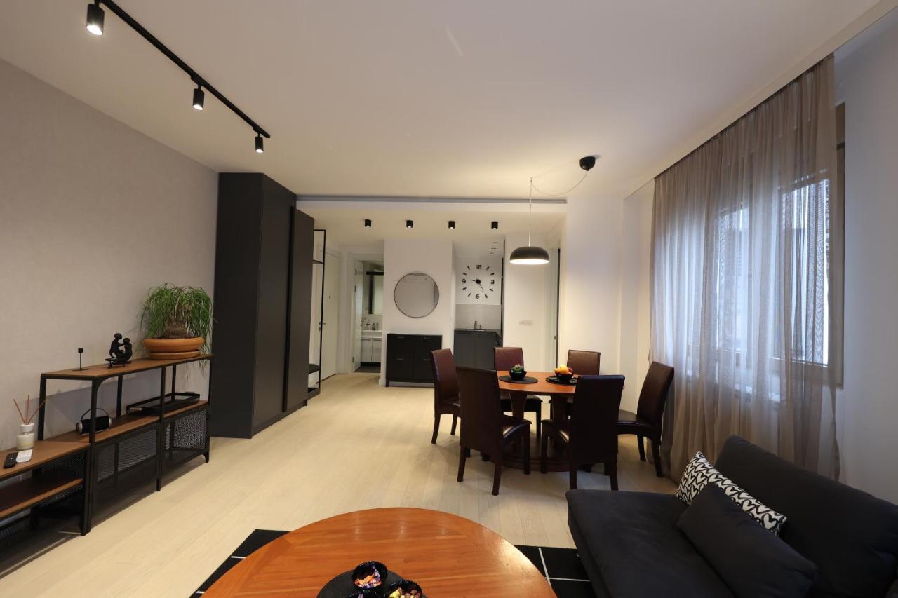 Modern Apartment In The Heart Of Belgrade Exterior photo